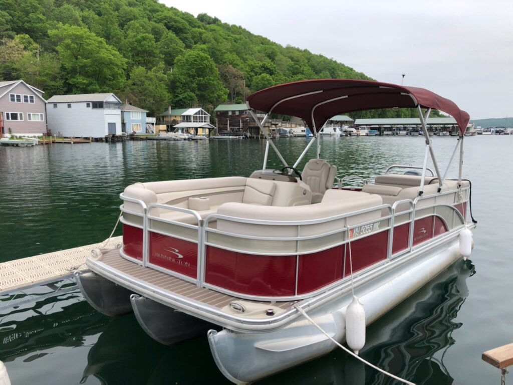 22 ft Bennington Triple Tube Pontoon Boat Keuka Boat Rentals